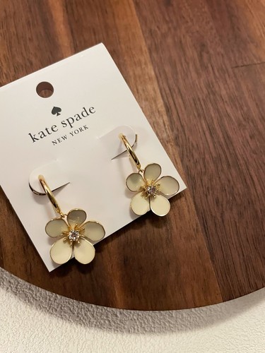 Kate spade gold tone spring - spade,